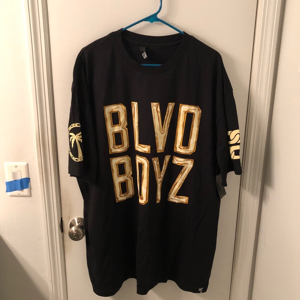 Men’s 2xl BLVD Black T-shirt NWT.